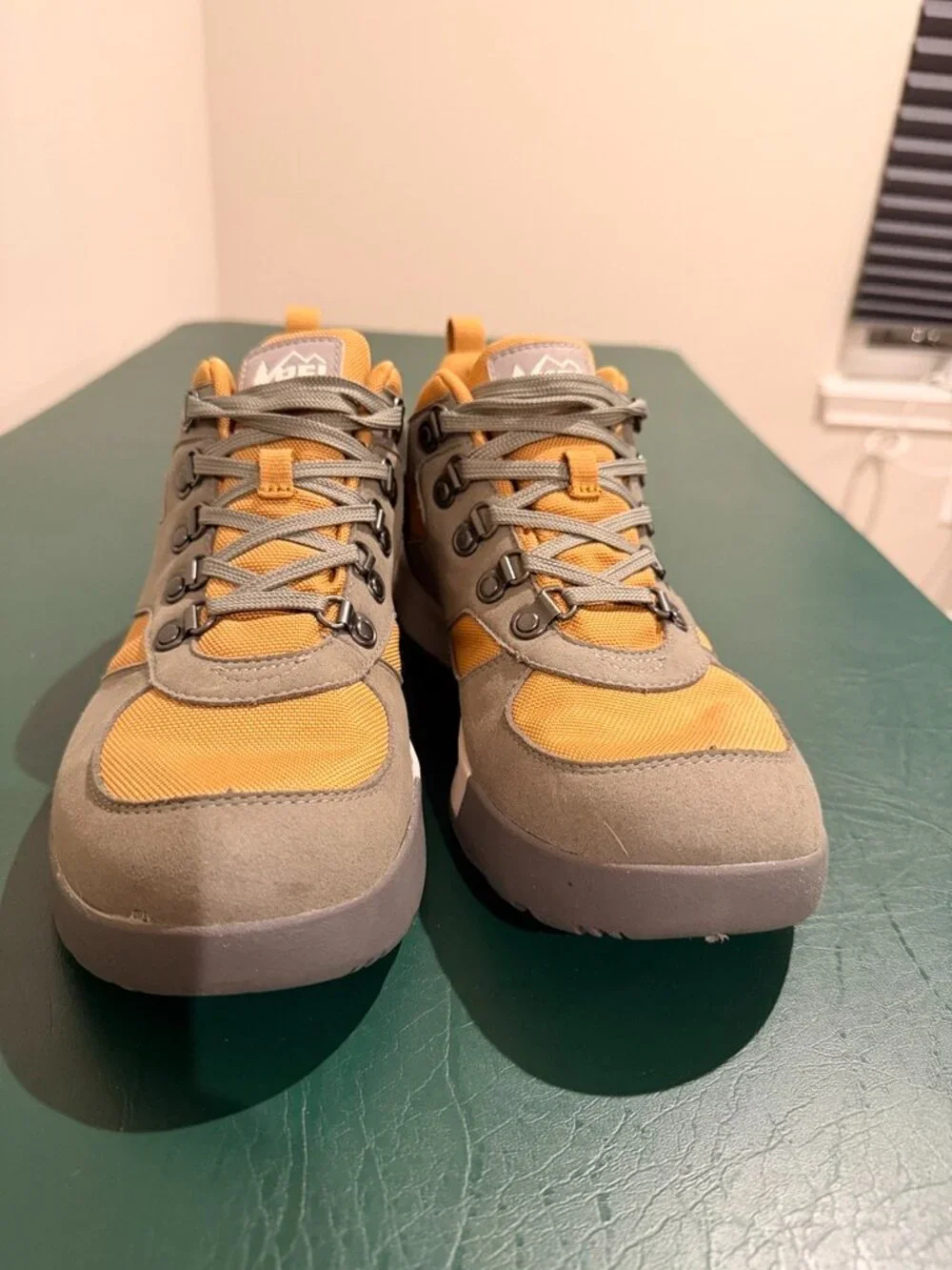 REI Co-op Trailmade Waterproof Hiking / Trekking Shoes Men’s 9.5 Gray Ochre